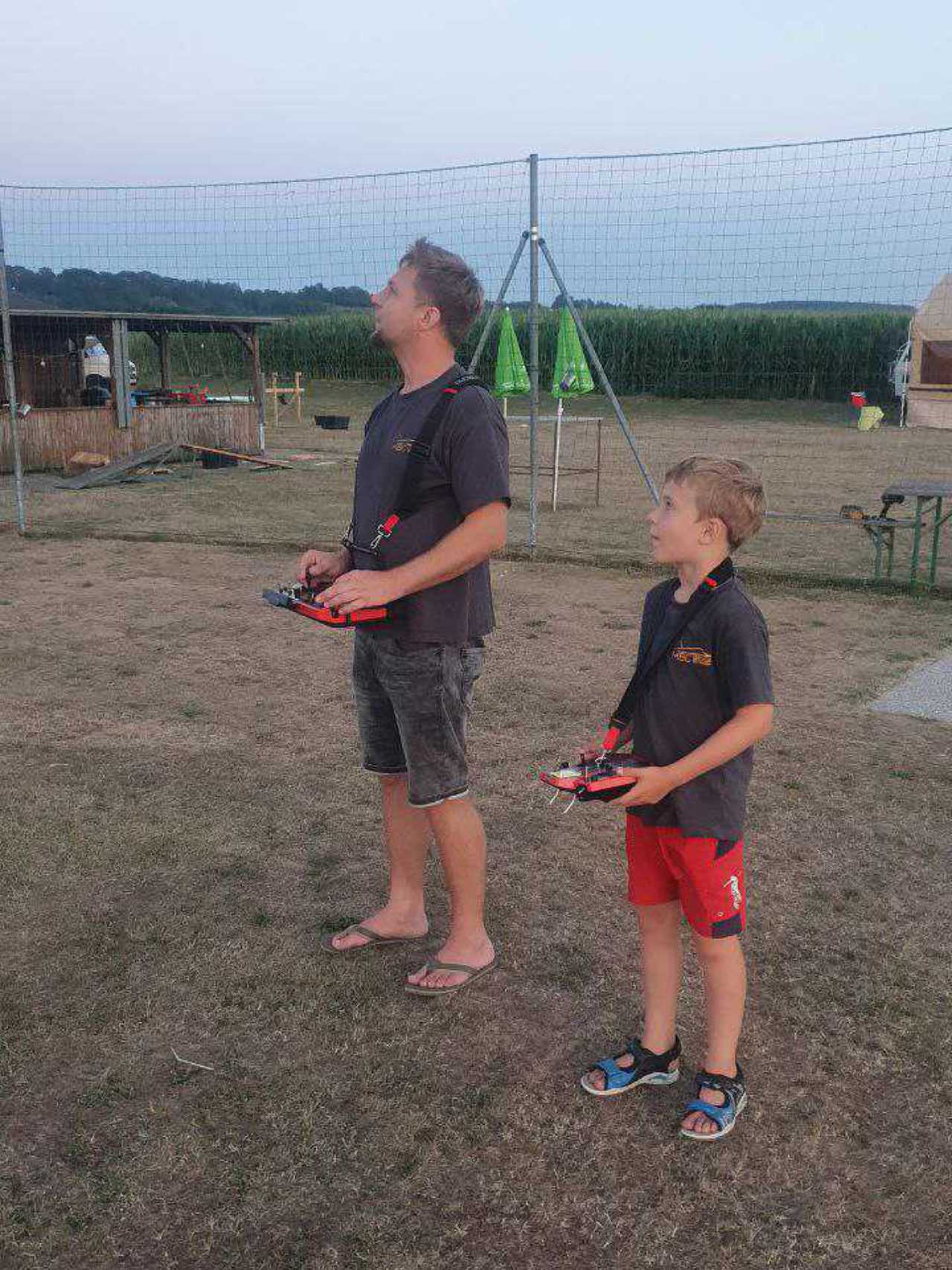 Foto: Vater und Sohn beim Lehrer-Schülerfliegen