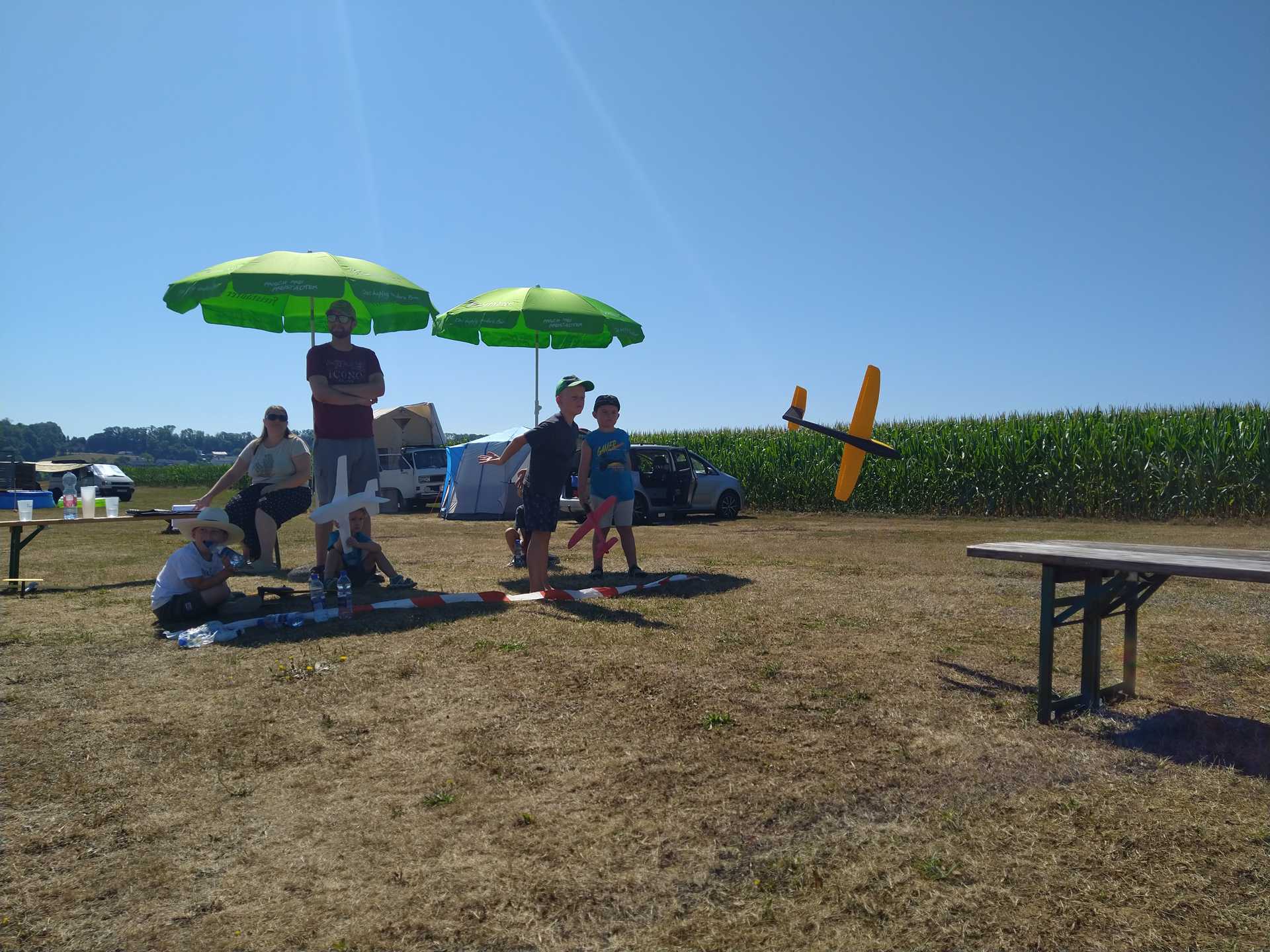 Foto: Landung auf der Bierbank